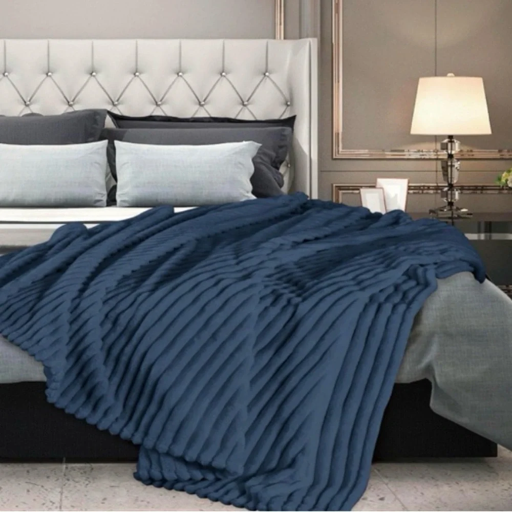 Elegant Tan Ribbed Premium Throw Blanket